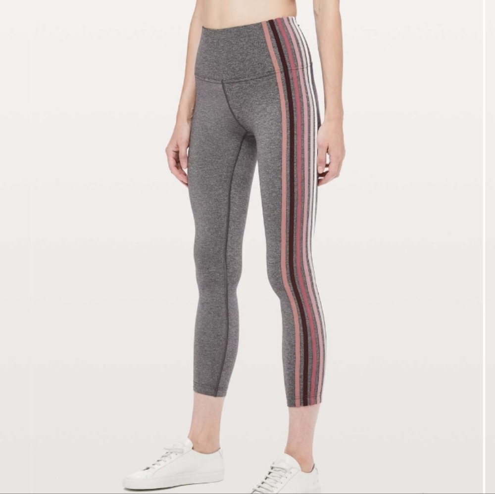 Lululemon Take A Hint 7/8 Tight, Leggings Size 8, Heather GrayVarsity Stripes
